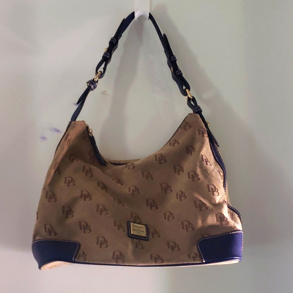 Dooney Bourke purse
